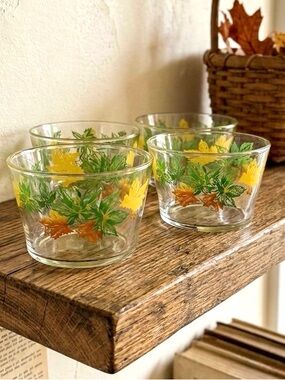 Vintage Federal Glass ‘Salem Maple Leaf’ Glass Dessert Bowls Cups Set of Four